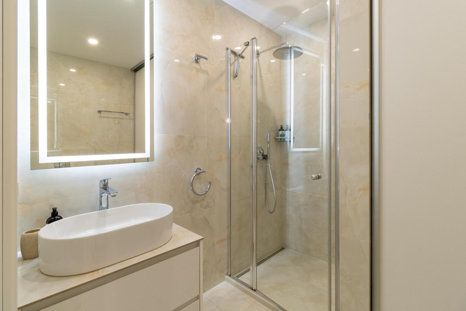 Luxury Central Apartment In Putvinskio Street Каунас Экстерьер фото